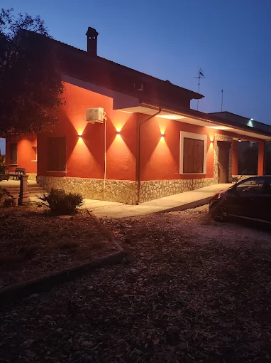 La Roccia illuminata al tramonto